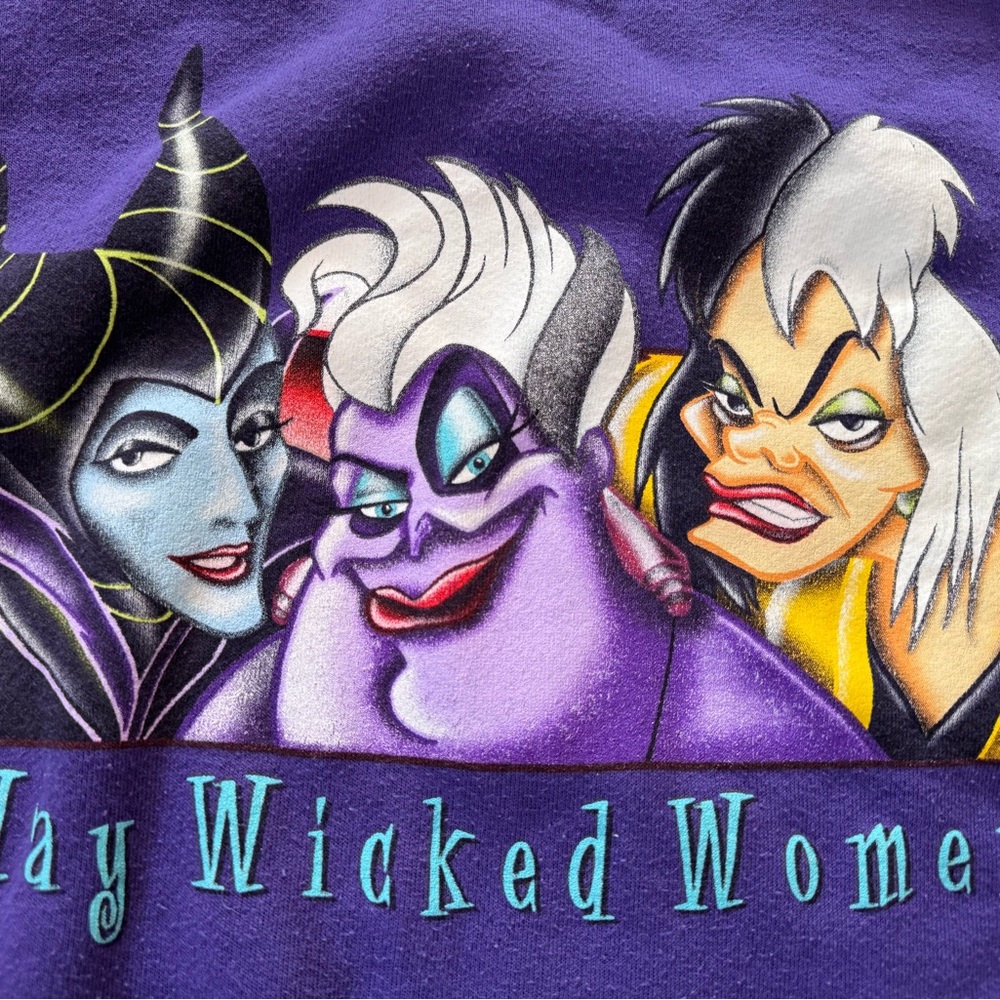 Vintage 90s Disney Catalog Way Wicked Women Villains Sweatshirt Medium Rare - Picture 5 of 6